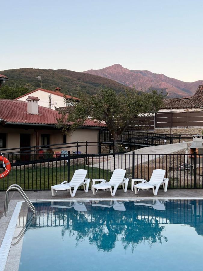 Apartamentos Dona Jimena Del Ambroz 4 Estrellas Complejo Unico En El Centro Del Pueblo - Piscina Ya Abierta Hervás Exterior foto