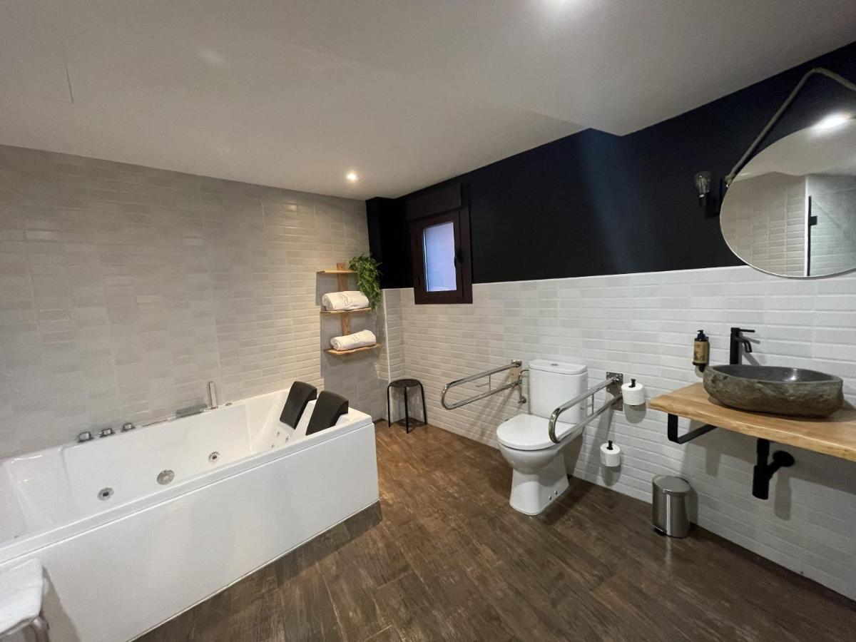 Apartamentos Dona Jimena Del Ambroz 4 Estrellas Complejo Unico En El Centro Del Pueblo - Piscina Ya Abierta Hervás Exterior foto