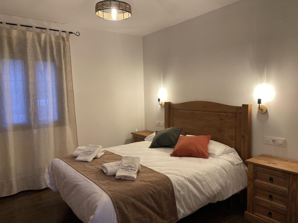 Apartamentos Dona Jimena Del Ambroz 4 Estrellas Complejo Unico En El Centro Del Pueblo - Piscina Ya Abierta Hervás Exterior foto